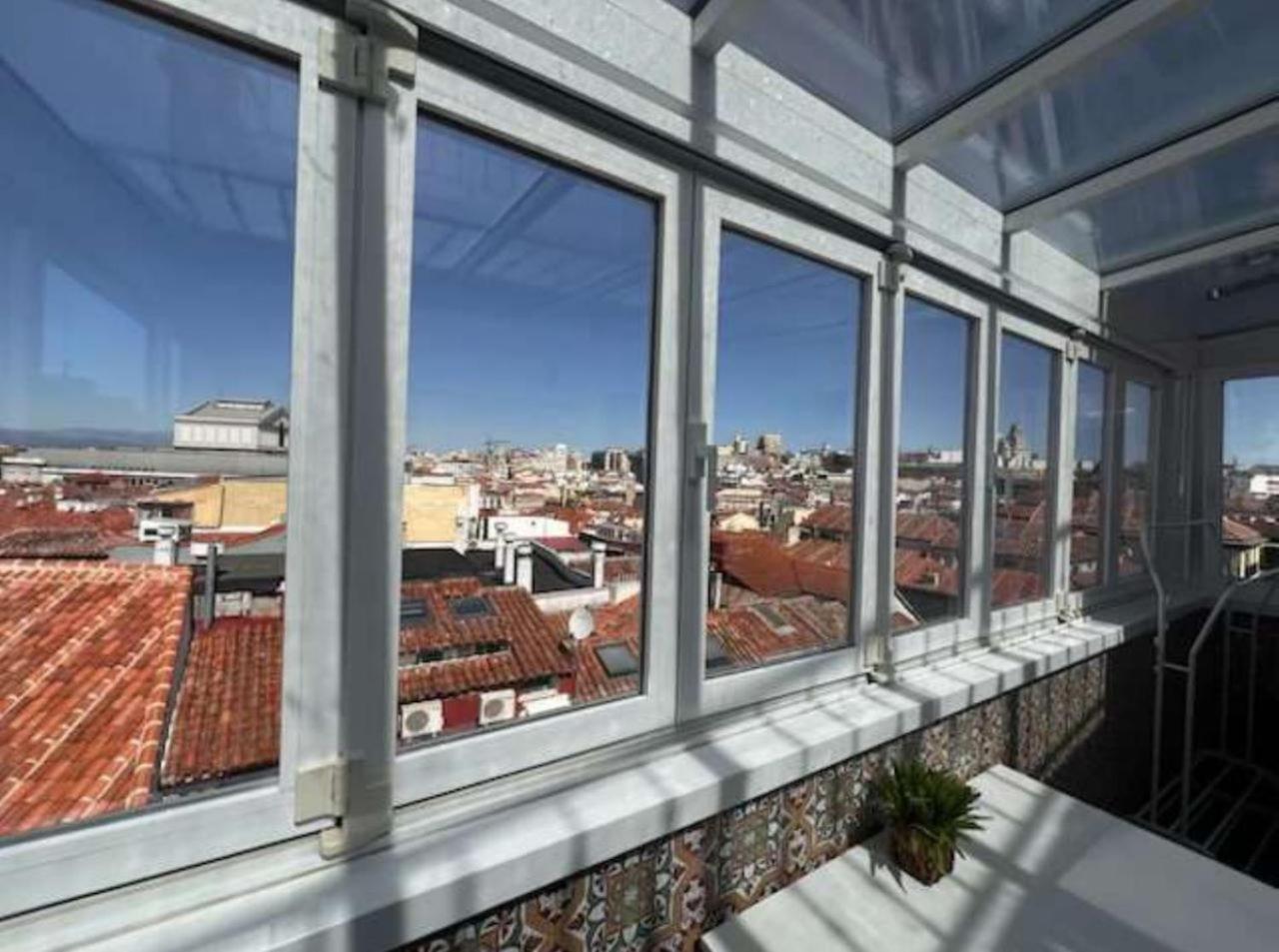Apartamentos El Tiempo Madrid Exterior foto